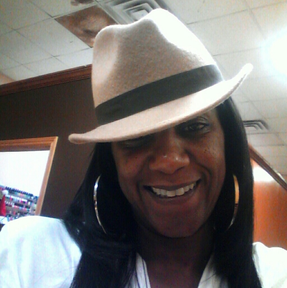 Meet your Posher, Lisa